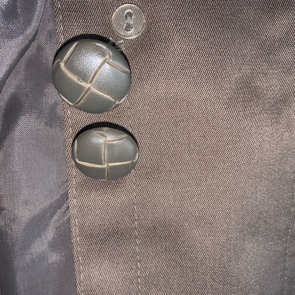 Gorgeous All-Weather Coat, Size 2 Petite - Picture 4 of 13